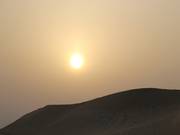 Die Abfahrten in der Wüste im Sonnenuntergang