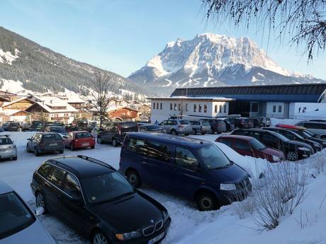 Zugspitz Arena Bayern-Tirol: Anfahrt in Skigebiete und Parken an Skigebieten – Anfahrt, Parken Lermoos – Grubigstein