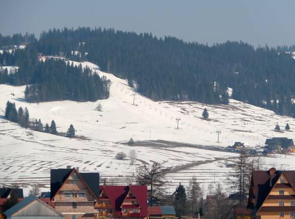 Blick auf das Skigebiet Koziniec
