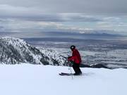 Elk Ridge mit Panorama auf den Great Salt Lake (Großer Salzsee)