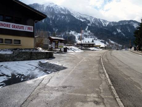Nördliche Französische Alpen: Anfahrt in Skigebiete und Parken an Skigebieten – Anfahrt, Parken Le Tourchet