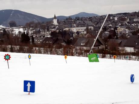 Familienskigebiete Rothaargebirge – Familien und Kinder Winterberg (Skiliftkarussell)
