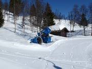 Leistungsfähige Schneekanonen im Skigebiet Geilo