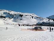Blick auf das Skigebiet am Hochtannbergpass/Salober-Jet