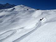 Blick auf die leichten Umfahrungen im Skigebiet Saint-Lary-Soulan