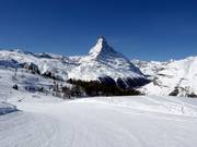 Herrlicher Blick von den Pisten in Zermatt auf das Matterhorn