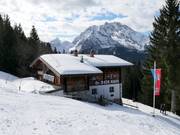 Dr.-Hugo-Beck-Haus im Skigebiet aus 1260 m