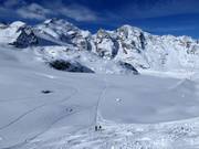 Morteratsch-Gletscherabfahrt mit Piz Bernina (4049 m) und Piz Morteratsch (3751 m)