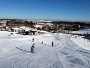 Leichte Haupt- und Flutlicht-Abfahrt 
