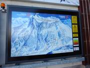 Große Informationstafel an der Talstation