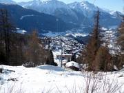 Sesselbahn mit Unterkünften in Bellwald
