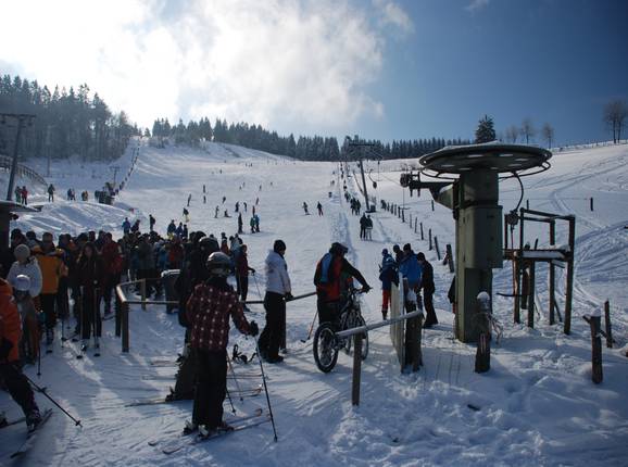 Steinbrinklift II - Schlepplift mit T-Bügel/Anker