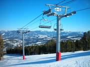 Lake Lift - 4er Hochgeschwindigkeits-Sesselbahn (kuppelbar) mit Abdeckhauben