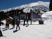 Informationspunkt im Skigebiet