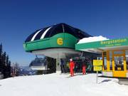 Planai 6er (Fastenbergbahn)  - 6er Hochgeschwindigkeits-Sesselbahn (kuppelbar) mit Abdeckhauben