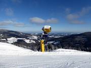 Leistungsfähige Schneekanonen im Skigebiet Mönichkirchen/Mariensee