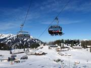 Höss-Express - 6er Hochgeschwindigkeits-Sesselbahn (kuppelbar) mit Abdeckhauben