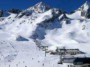 Rotadlbahn - 8er Hochgeschwindigkeits-Sesselbahn (kuppelbar) mit Abdeckhauben und Sitzheizung