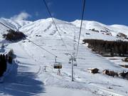 Albanas - 4er Hochgeschwindigkeits-Sesselbahn (kuppelbar) mit Abdeckhauben