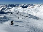 Schwarze Piste am Gletscher Jet