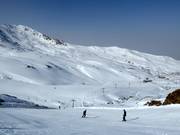 Blick zu den Tiefschneehängen Laguna de las Yeguas