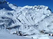 Blick auf Zürs und das Madloch