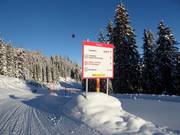 Pistenausschilderung im Skigebiet Galsterberg
