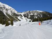 Breite leichte Piste am unteren Thaneller 