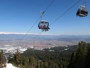 Chalin valog - 4er Hochgeschwindigkeits-Sesselbahn (kuppelbar) mit Abdeckhauben