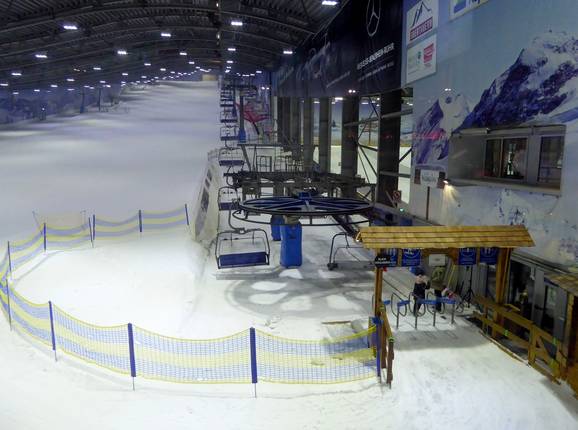 Hallenlift Neuss (Black Highlander) - 4er Sesselbahn fix geklemmt