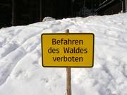 Befahren des Waldes verboten