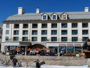 8100 Mountainside Bar & Grill im Park Hyatt Beaver Creek