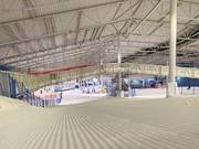Perfekt präparierte Piste in der Skihalle SNØ bei Oslo