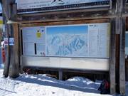 Informationstafel an der Talstation der Sesselbahn Valvan
