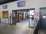 Sehr gepflegter Einstiegsbereich bei der Stoosbahn