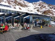 Eingang zum Restaurant Kristall