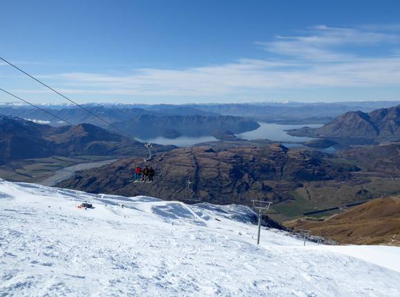Skigebiet Treble Cone mit Lake Wānaka