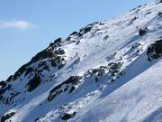 Extreme ungesicherte Hänge an der Sesselbahn Laleto 2