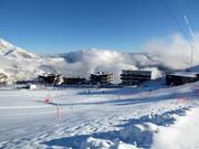 Blick auf die Unterkünfte Pla d'Adet