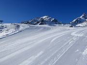 Präparierte Piste am Morgen