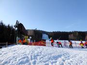 Blick auf das Skigebiet Bedřichovka