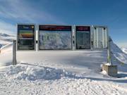 Panoramatafel mit aktuellen Pisteninformationen