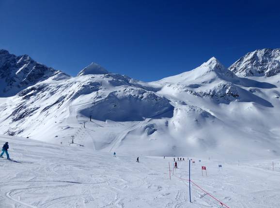 Blick von der Rudolfhütte zum Medelzkopf