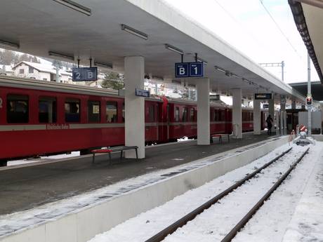 Engadin: Anfahrt in Skigebiete und Parken an Skigebieten – Anfahrt, Parken Scuol – Motta Naluns
