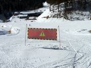 Gefahrenstellen werden auffällig markiert