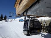 Geils-Hahnenmoos - Kombibahn mit 6er Sessel und 8er Gondel