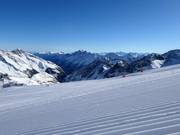 Sehr gute Pistenpräparierung am Stubaier Gletscher