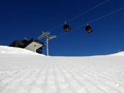 Frisch präparierte Abfahrt im Hochzillertal