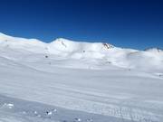 Leichte und breite Pisten im oberen Bereich des Skigebiets