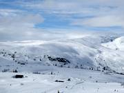 Blick über das Skigebiet Voss Resort